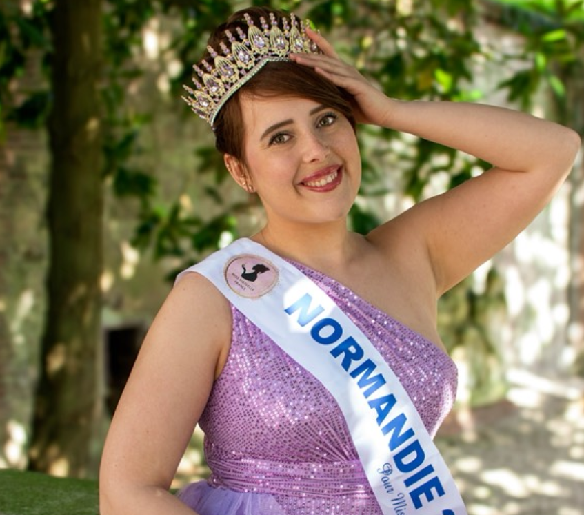 Laury Lainé : l&rsquo;Ambassadrice Tototheclock 2025 à la conquête de Miss Virtuelle France&nbsp;!