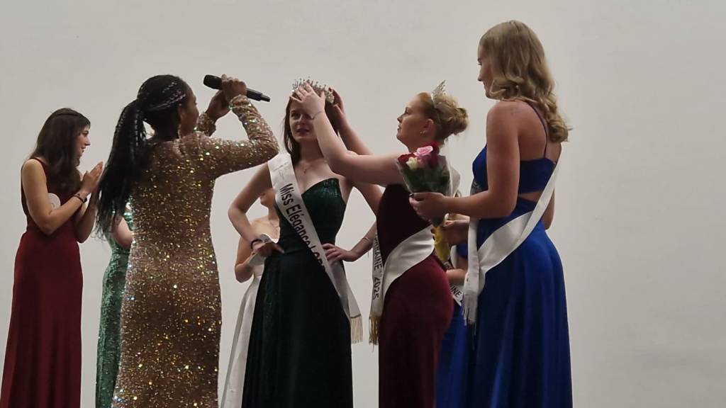 Léane Geoffroy élue Miss Elégance Lorraine 2026 dans les Vosges